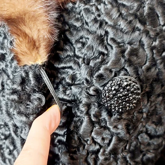 Vintage Schiaparelli Coat - Picture 4 of 12